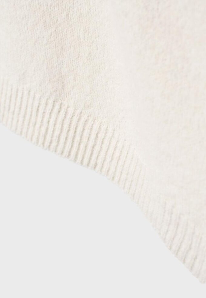 Camisola de malha assimétrica
