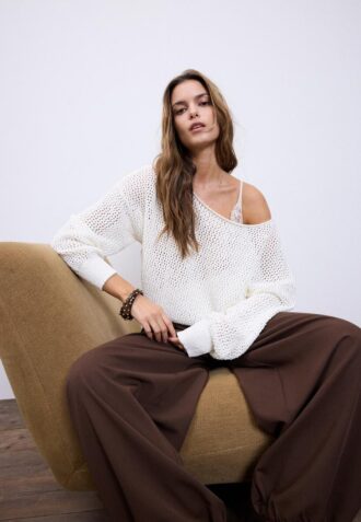 Camisola de malha com gola em barco