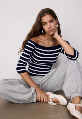 Camisola de malha justa às riscas