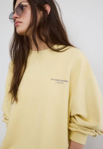 Camisola de manga comprida com gola redonda e texto