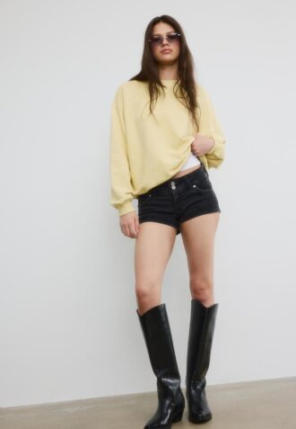 Camisola de manga comprida com gola redonda e texto