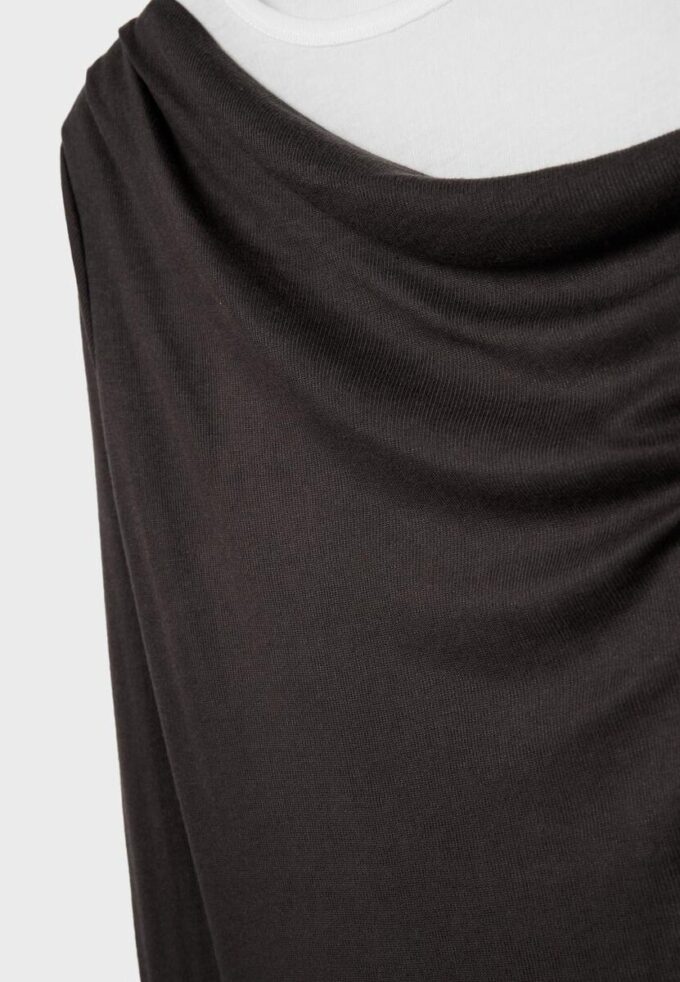 Camisola Dupla Assimétrica Camisola Dupla Assimétrica