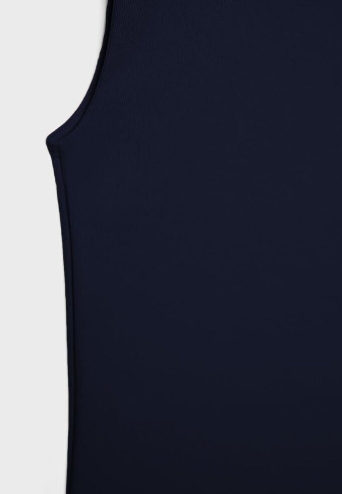 Camisola sem mangas básica Camisola sem mangas básica
