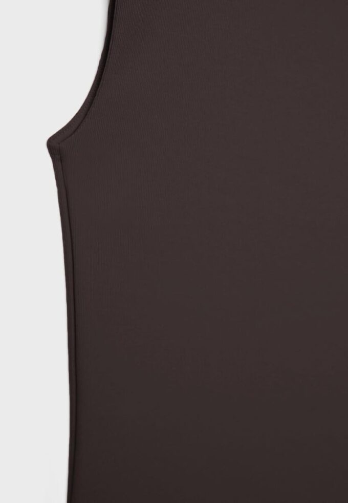 Camisola sem mangas básica