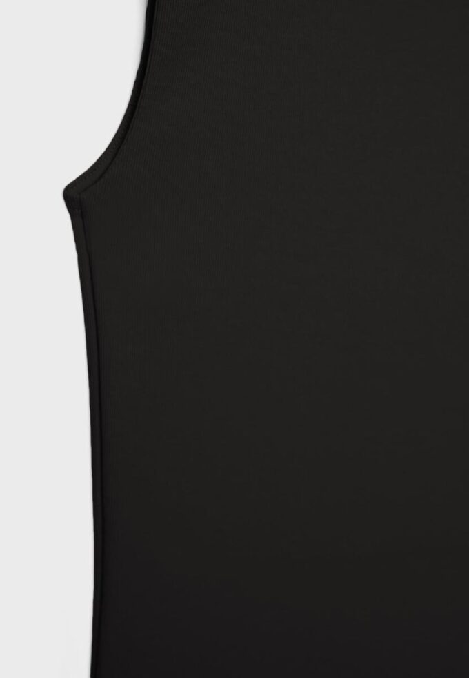 Camisola sem mangas básica