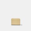 Carteira com fecho e efeito de pele Carteira com fecho e efeito de pele