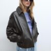 Casaco de couro oversize