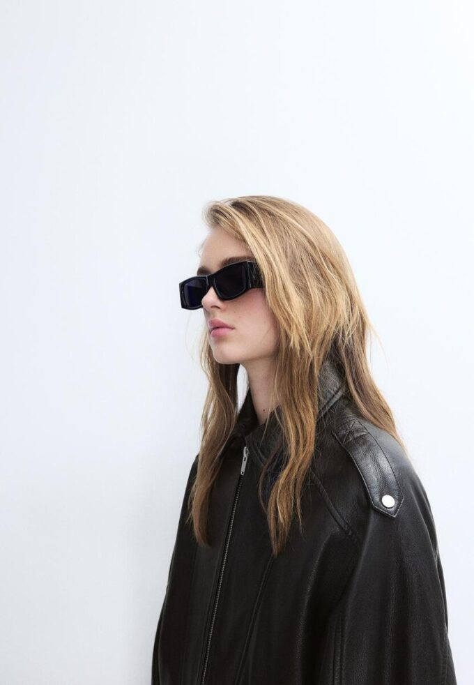 Casaco de couro oversize