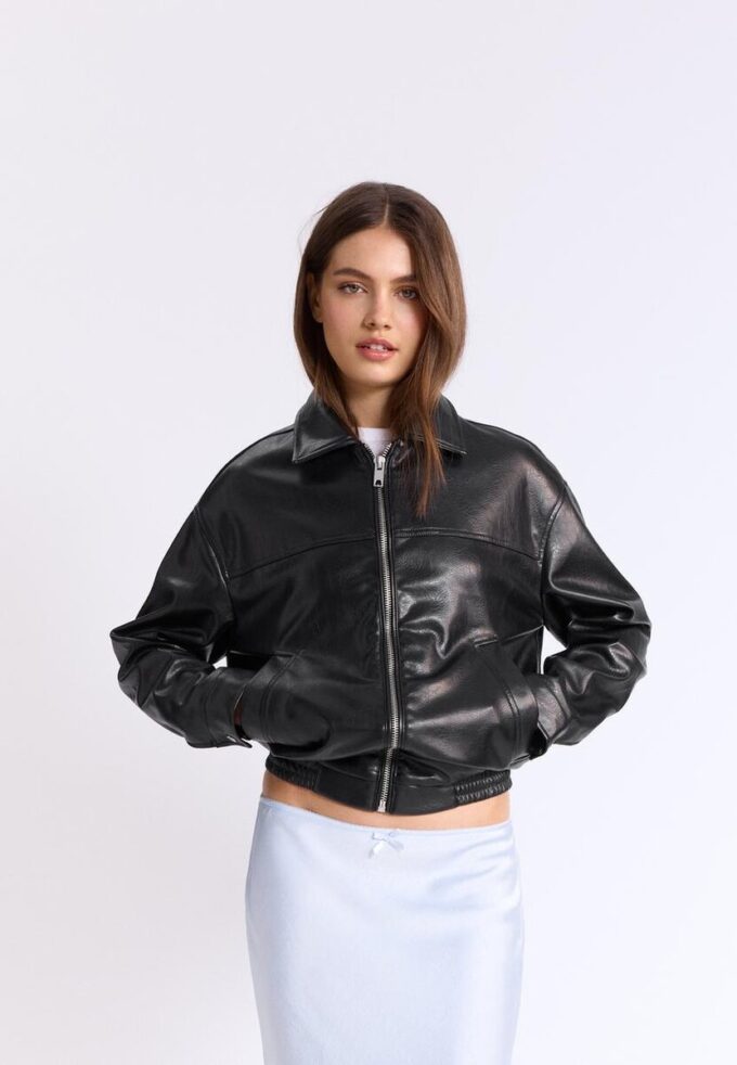 Casaco Oversize com Efeito de Pele
