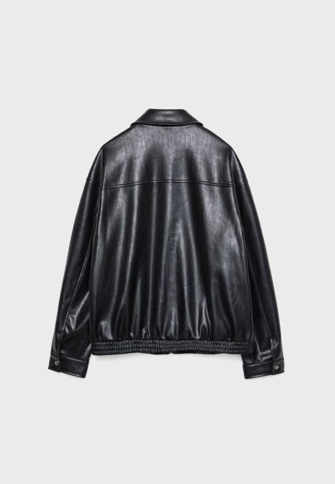 Casaco Oversize com Efeito de Pele