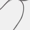 Colar de cordão com pingente