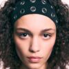Conjunto de 2 fitas para o cabelo em pele com tachas