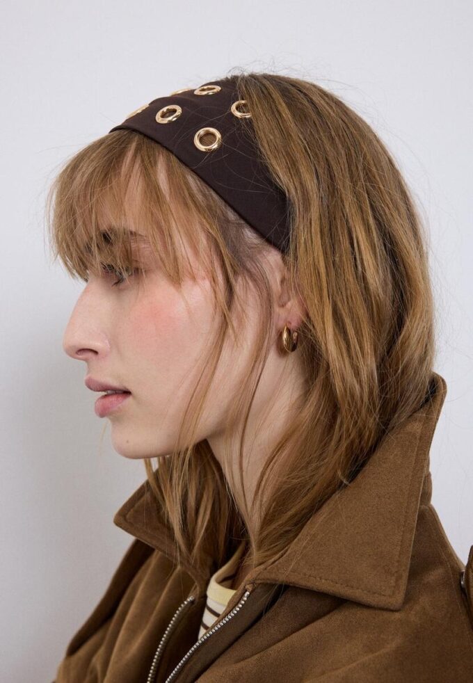 Conjunto de 2 fitas para o cabelo em pele com tachas