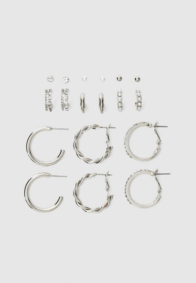 Conjunto de 9 brincos de argola com strass e contas de pérola