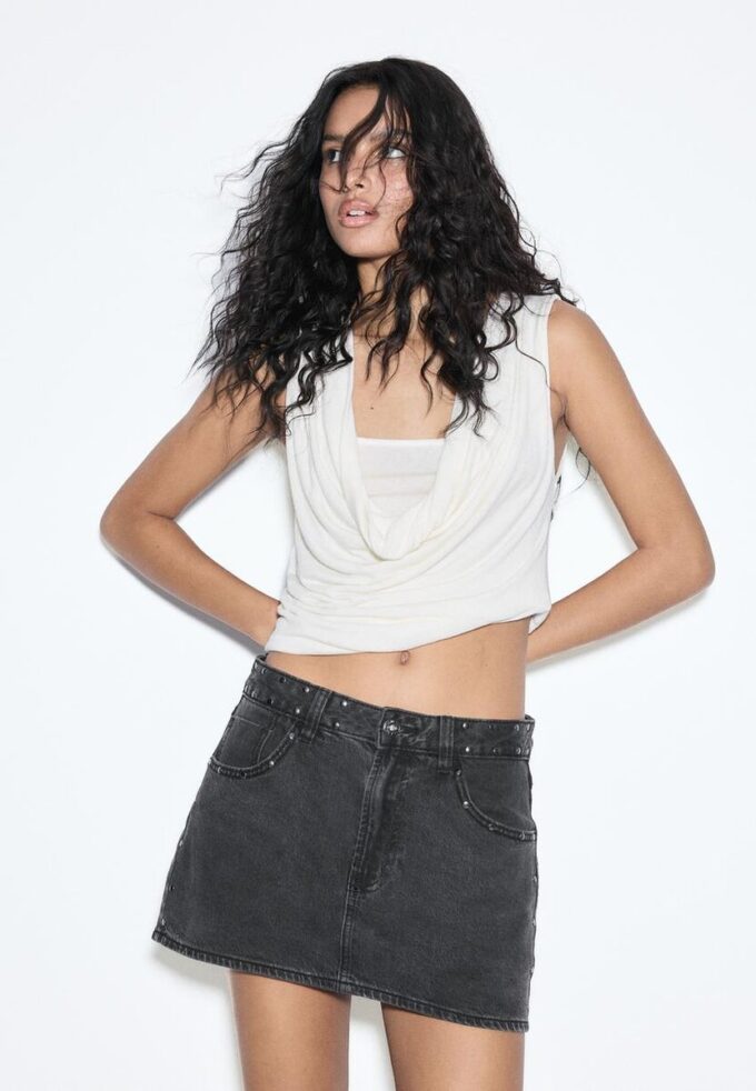 D62 Skort de ganga com tachas