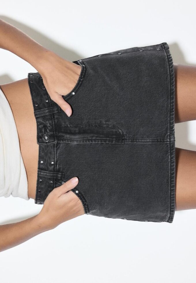 D62 Skort de ganga com tachas