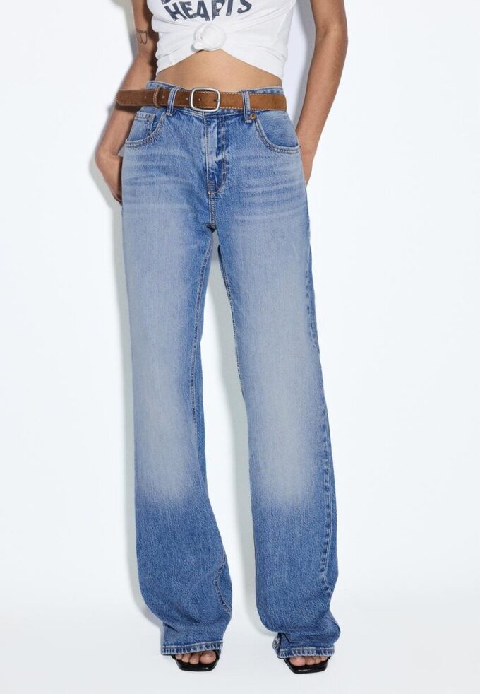 D68 Calças de ganga boot-cut com cinto D68 Calças de ganga boot-cut com cinto