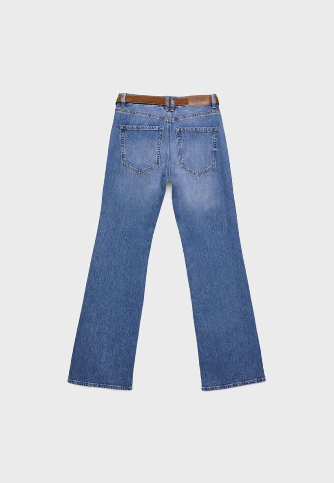 D68 Calças de ganga boot-cut com cinto D68 Calças de ganga boot-cut com cinto