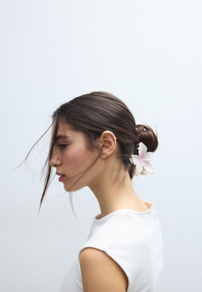 Ganchos de cabelo com flores