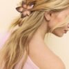 Ganchos de cabelo com flores