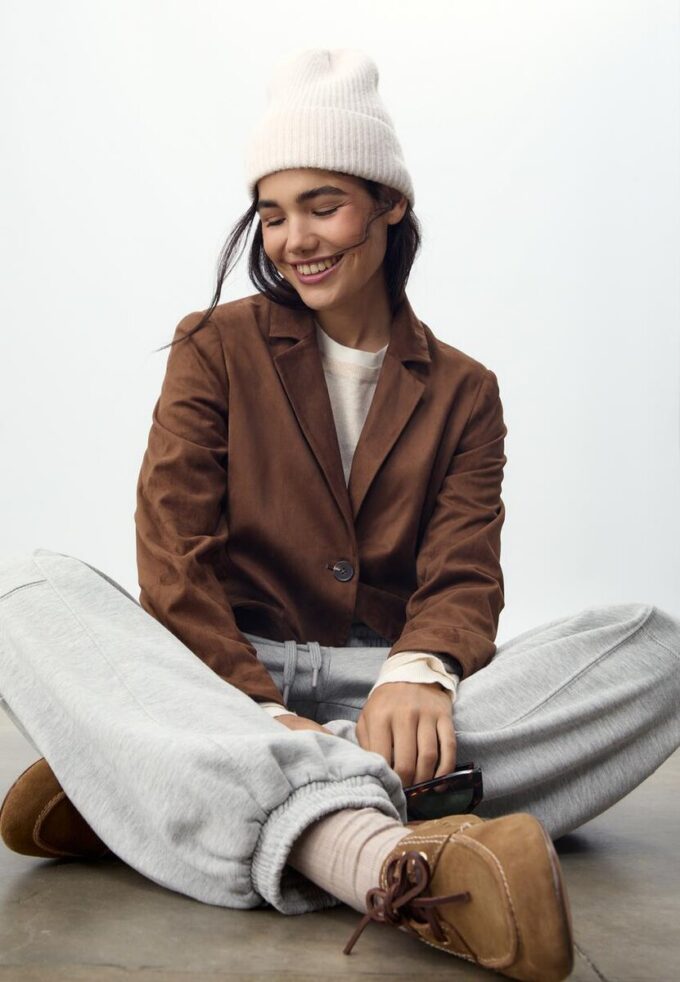 Gorro canelado com placa