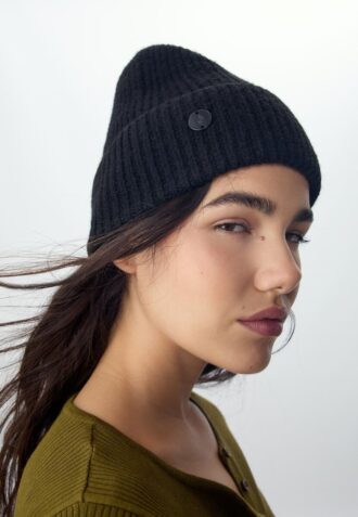 Gorro canelado com placa