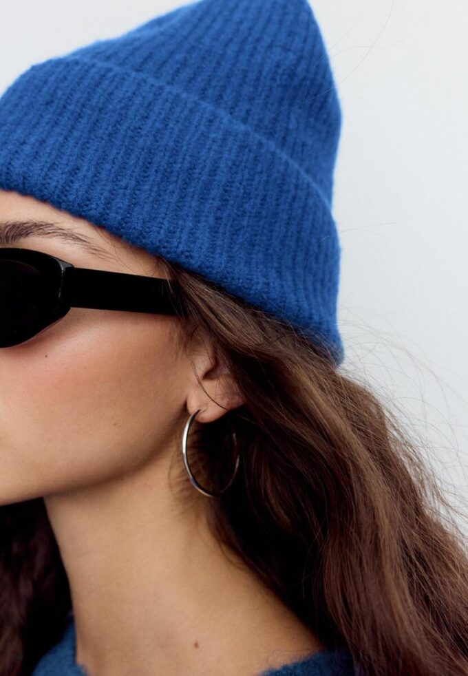 Gorro canelado com placa