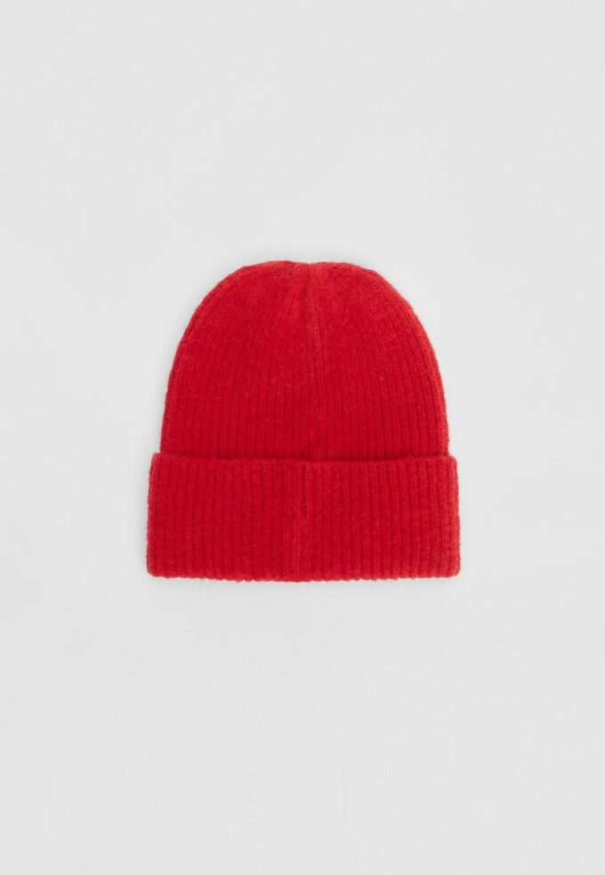 Gorro canelado com placa