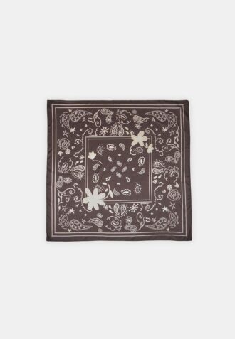 Lenço floral com padrão Paisley