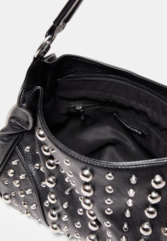 Mala com tachas