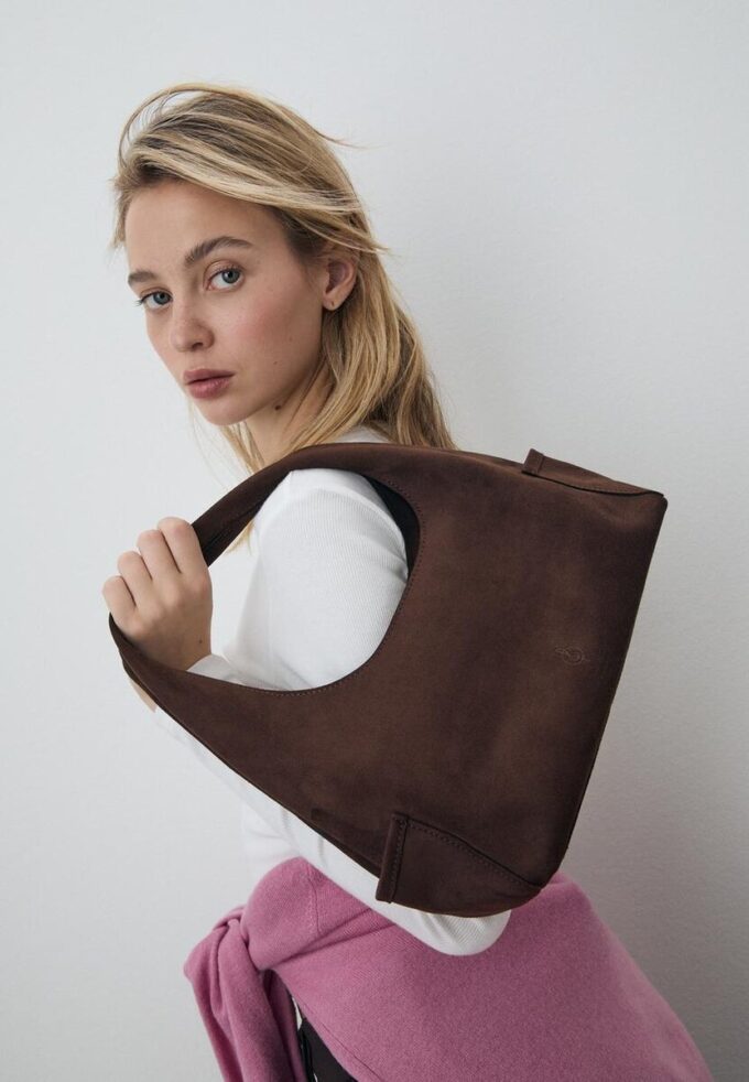 Mala de ombro com bolsos