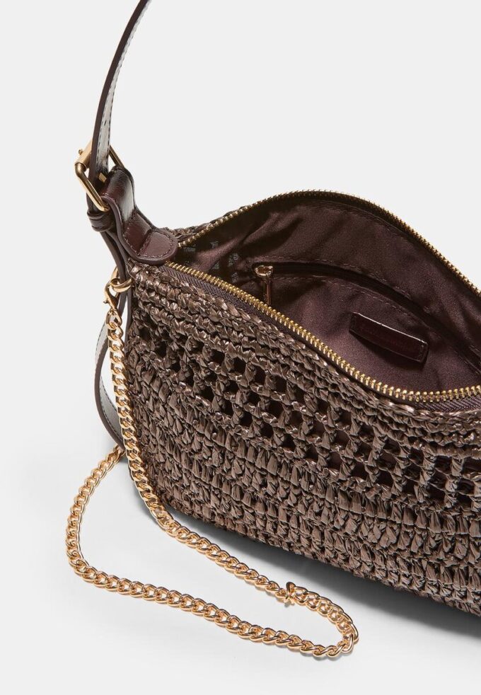 Mini-bolsa de ombro em croché Mini-bolsa de ombro em croché