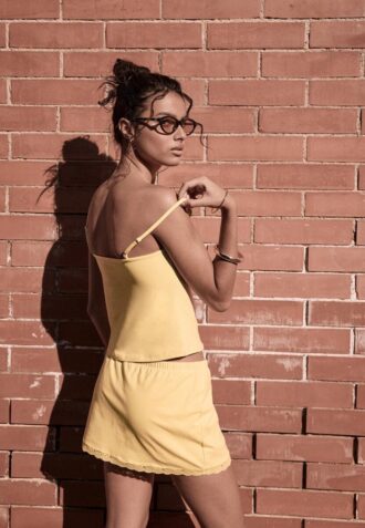 Mini-Skort com acabamento em renda