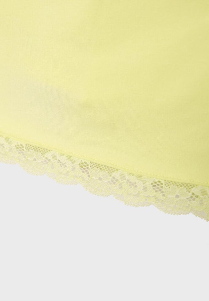 Mini-Skort com acabamento em renda