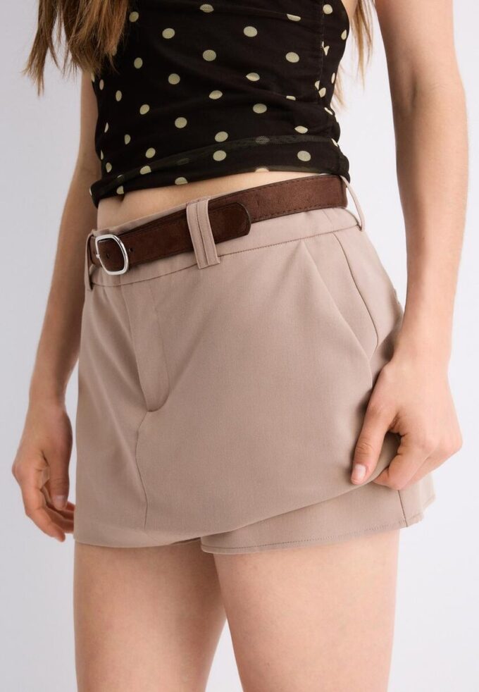 Mini-Skort com cinto Mini-Skort com cinto