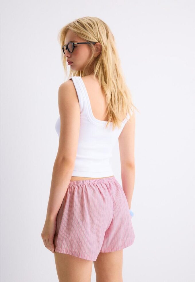 Mini-Skort com listras bordadas