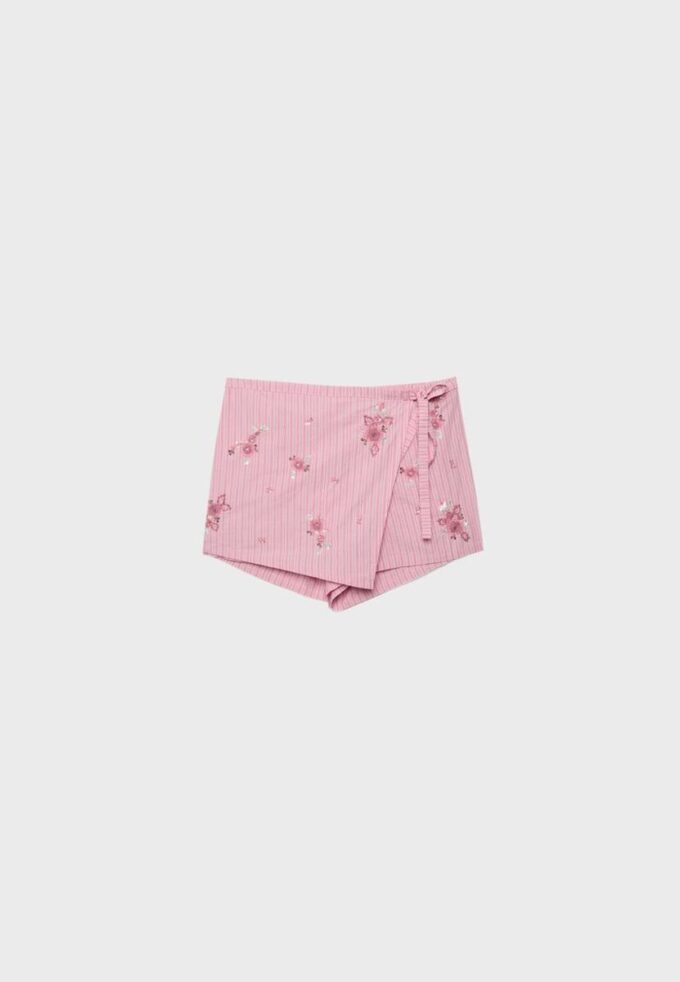 Mini-Skort com listras bordadas