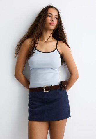 Mini-Skort em camurça sintética
