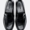 Mocassins com efeito de pele preta