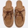 Mocassins de pele sem calcanhar com pingentes