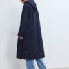 Parka longa e esvoaçante Parka longa e esvoaçante