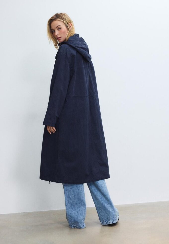 Parka longa e esvoaçante Parka longa e esvoaçante
