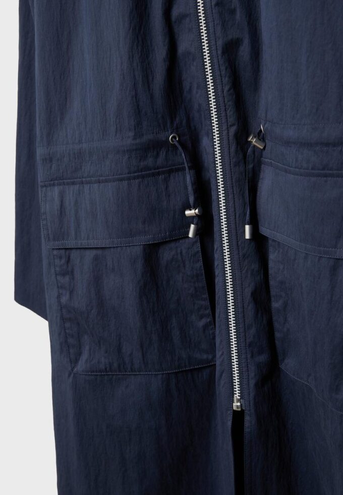 Parka longa e esvoaçante Parka longa e esvoaçante