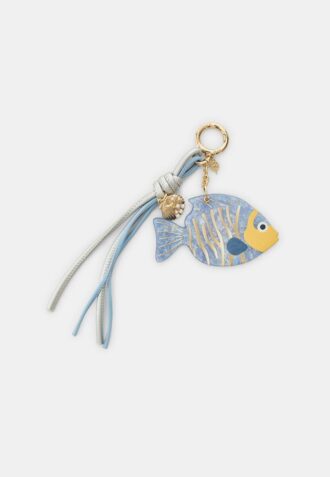 Porta-chaves com pingente de peixe e contas