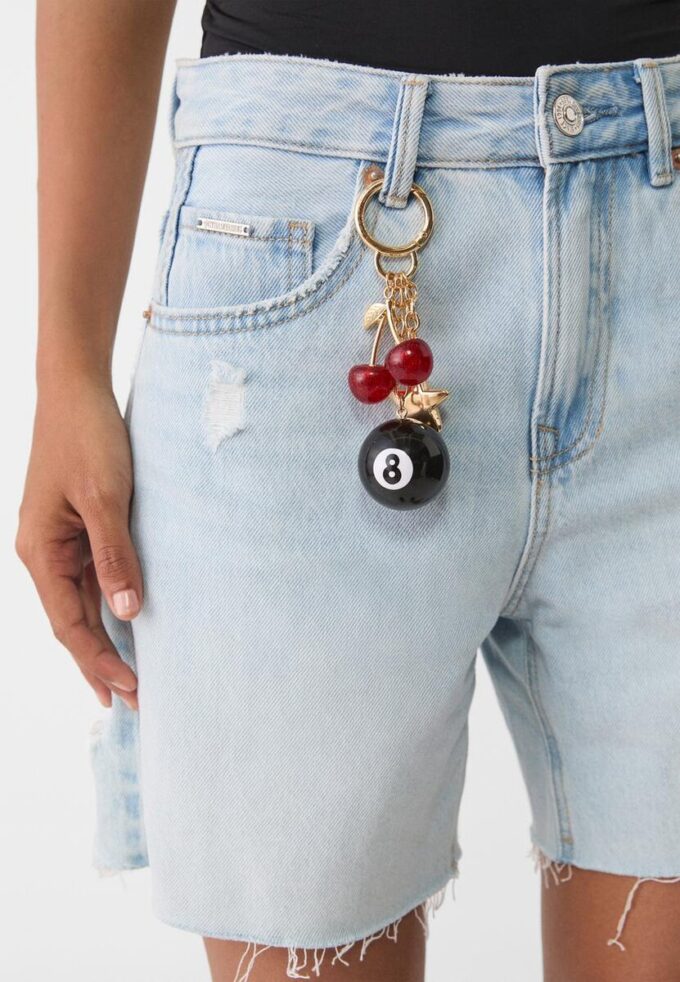 Porta-chaves com pingente número 8