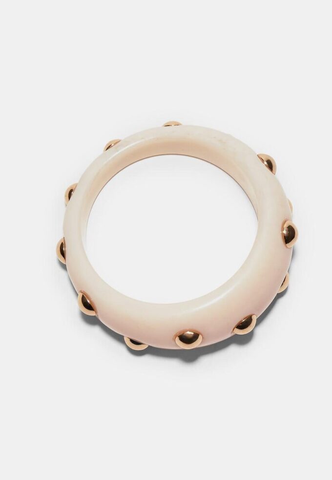 Pulseira com tachas
