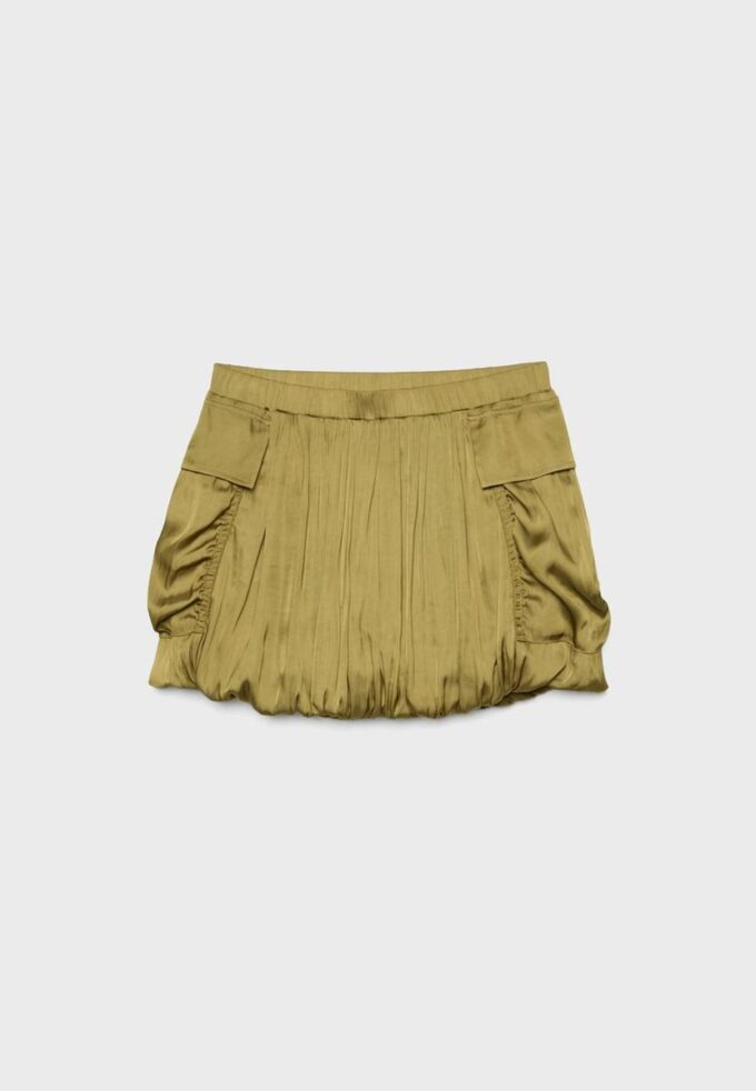 Saia balão em cetim com bolsos Saia balão em cetim com bolsos
