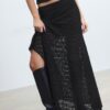 Saia midi assimétrica em renda Saia midi assimétrica em renda
