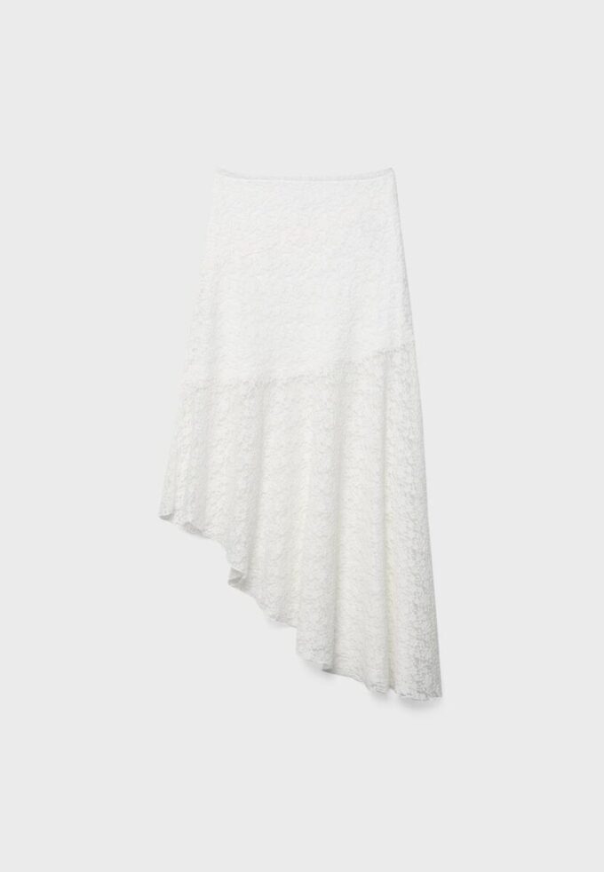Saia midi assimétrica em renda Saia midi assimétrica em renda