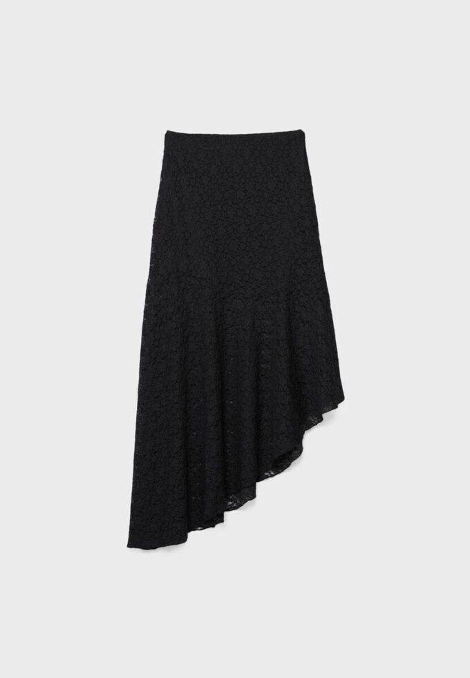 Saia midi assimétrica em renda Saia midi assimétrica em renda